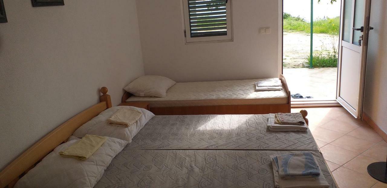 Studio Apartmani Sehic Krvavica Exteriör bild
