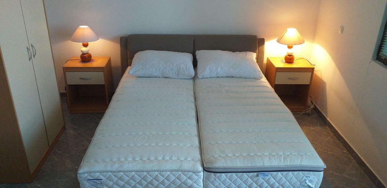 Studio Apartmani Sehic Krvavica Exteriör bild